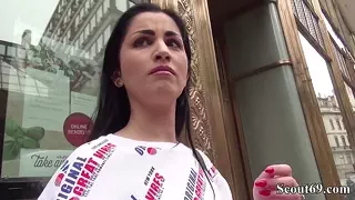 Deutsches Teengirl lässt sich anal bumsen